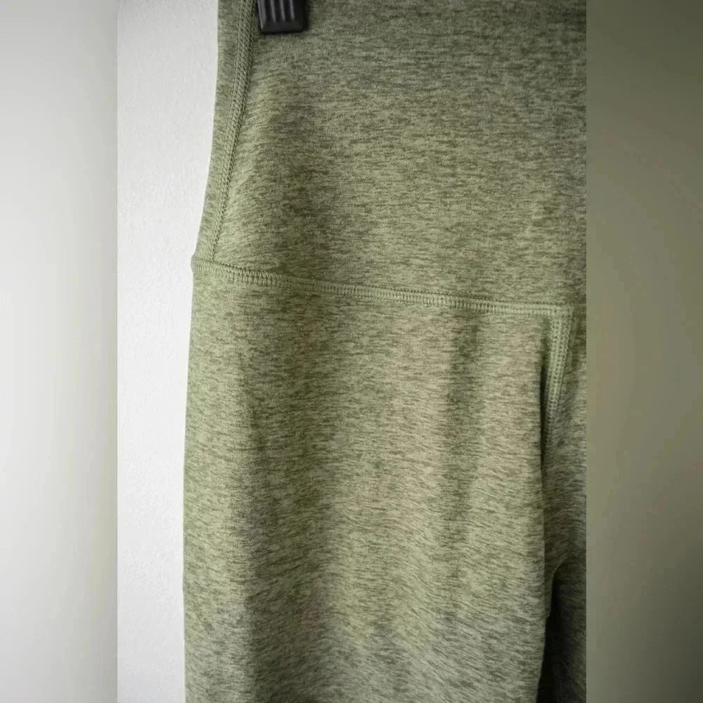 TAVI Ultra Soft Leggings - Picture 7 of 10